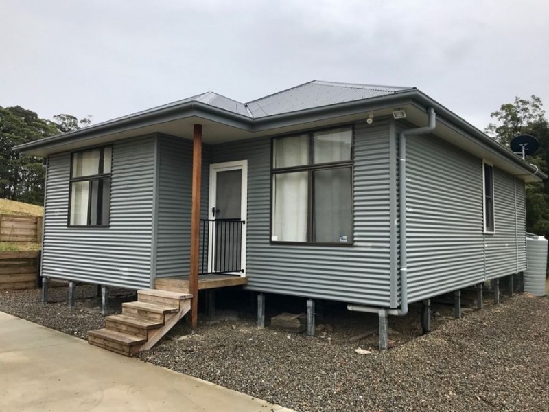 10 Creekline Crescent, Tallwoods Village NSW 2430