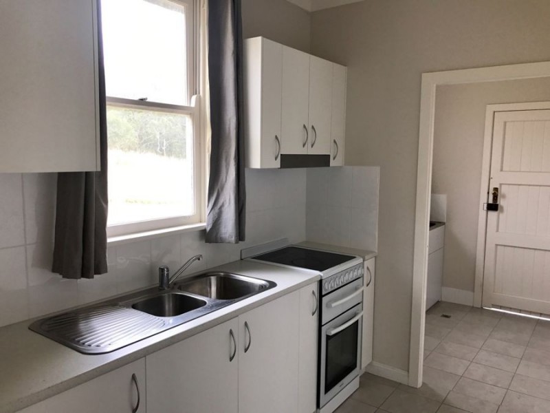 10 Creekline Crescent, Tallwoods Village NSW 2430