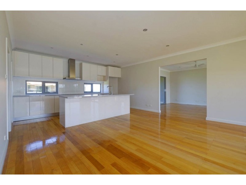 2 Lake View Way, Tallwoods Village NSW 2430