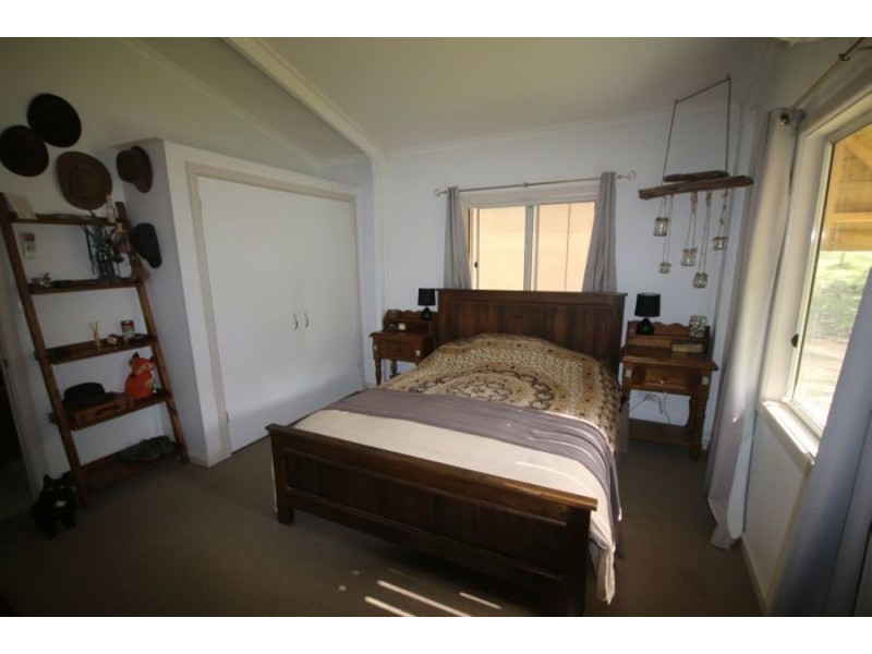 23 Kiwarrak Drive, Rainbow Flat NSW 2430