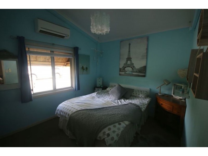 23 Kiwarrak Drive, Rainbow Flat NSW 2430