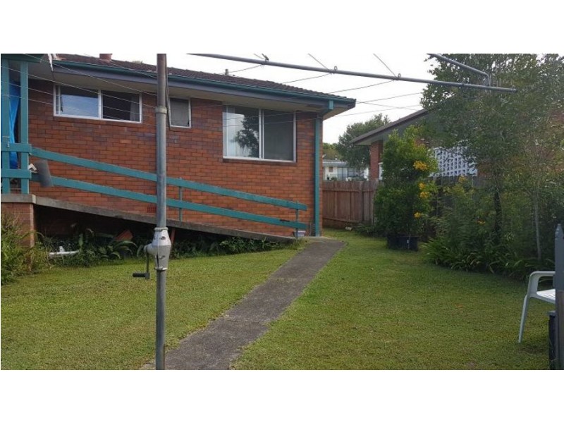 2 Henry Flett Street, Taree NSW 2430