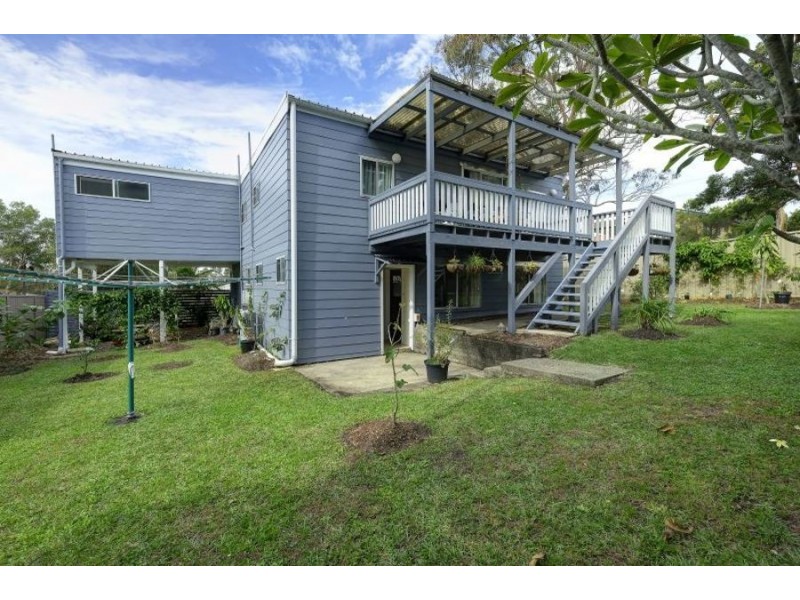 13 Escapade Avenue, Diamond Beach NSW 2430
