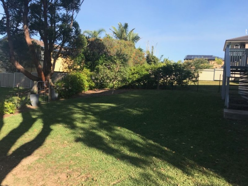 16 Sapphire Parade, Diamond Beach NSW 2430