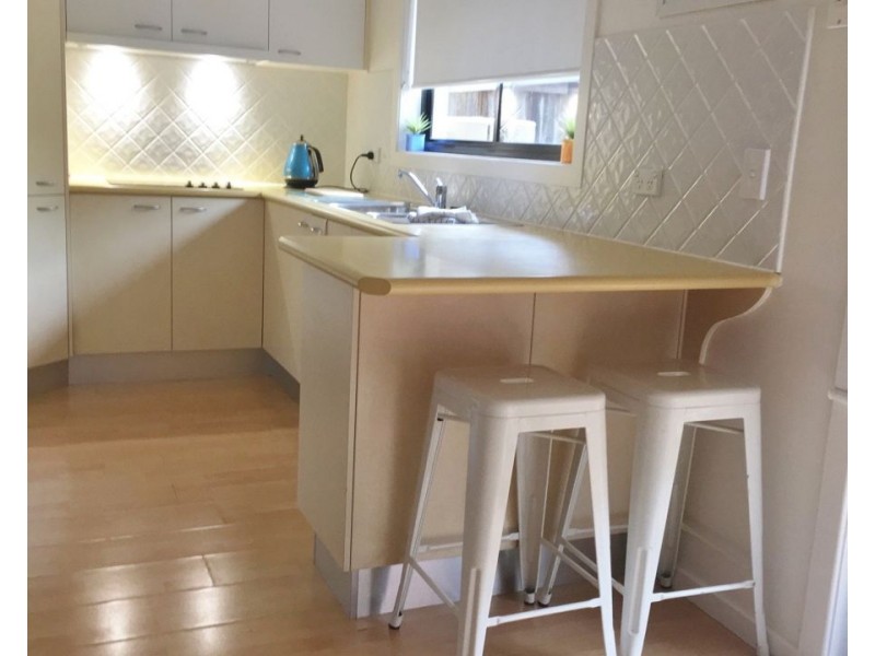 11/2 James Foster Drive, Hallidays Point NSW 2430
