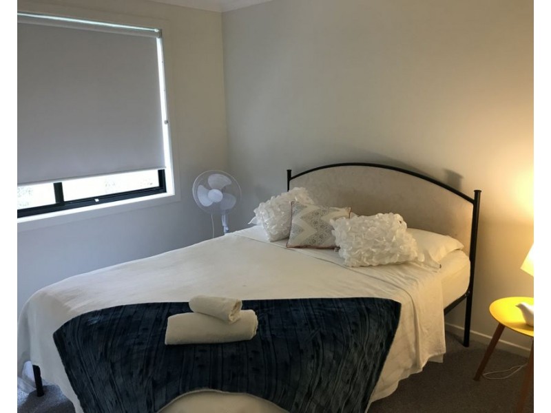 11/2 James Foster Drive, Hallidays Point NSW 2430