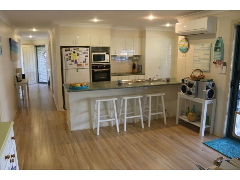 6 Meers Drive, Hallidays Point NSW 2430