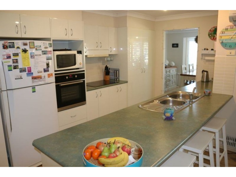 6 Meers Drive, Hallidays Point NSW 2430