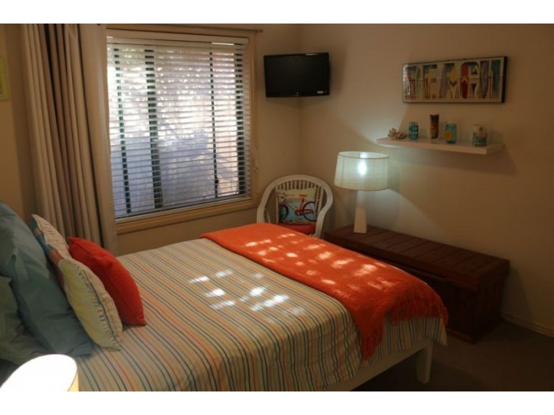6 Meers Drive, Hallidays Point NSW 2430