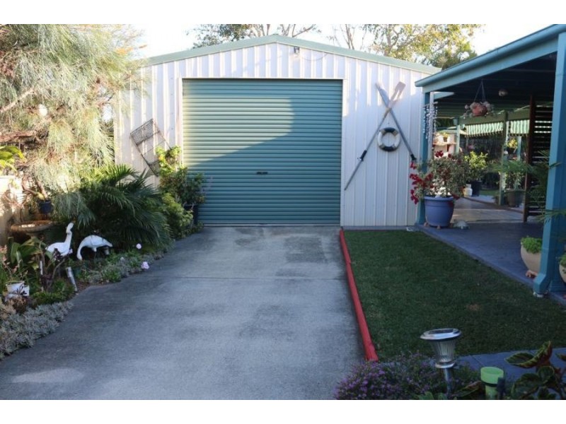 6 Meers Drive, Hallidays Point NSW 2430