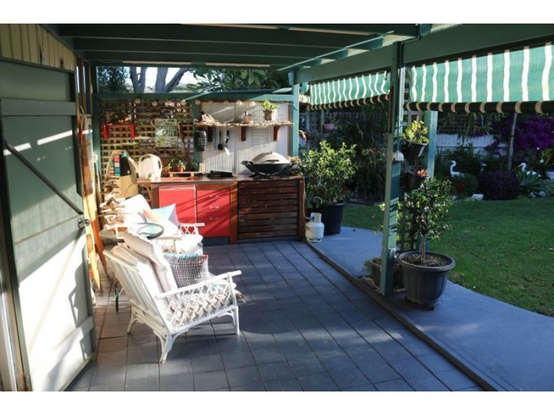 6 Meers Drive, Hallidays Point NSW 2430