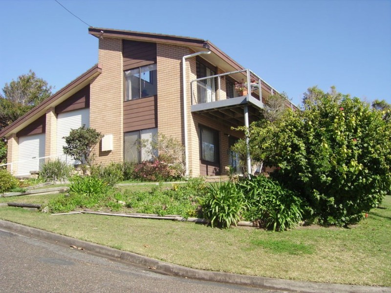 26 William Street, Black Head NSW 2430