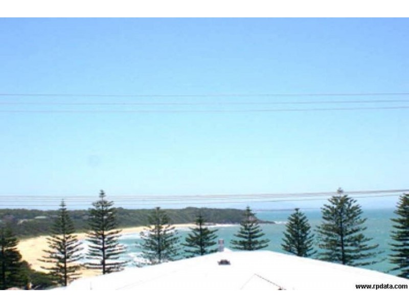 26 William Street, Black Head NSW 2430