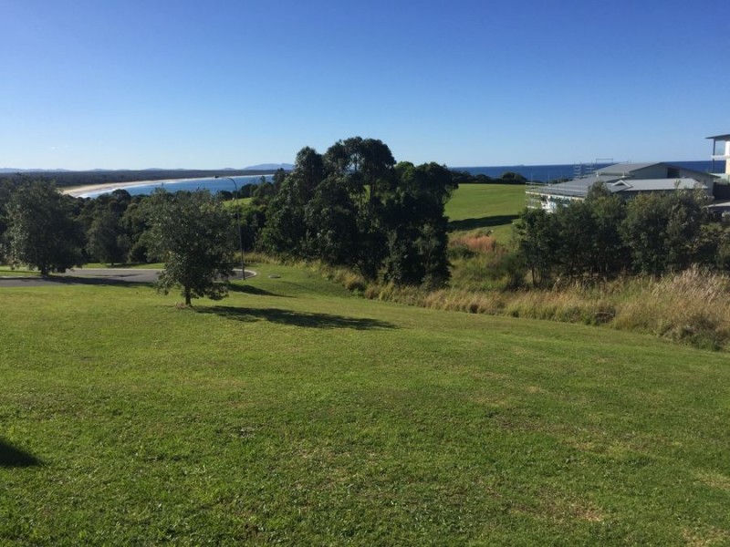 20 Glenelg Crescent, Red Head NSW 2430