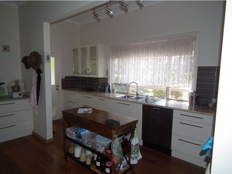 31 Oakview Drive, Hallidays Point NSW 2430