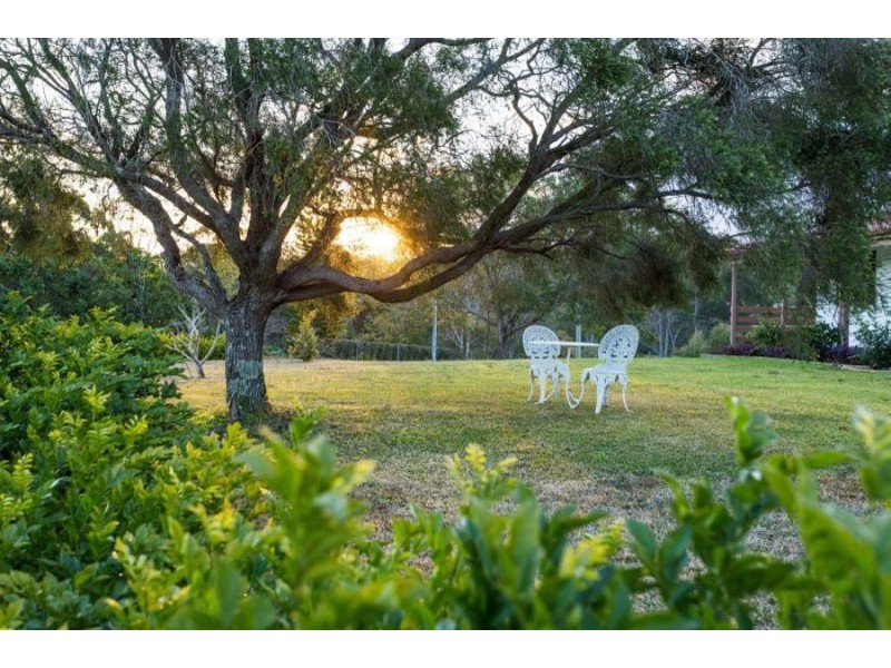 12 Kiwarrak Drive, Rainbow Flat NSW 2430