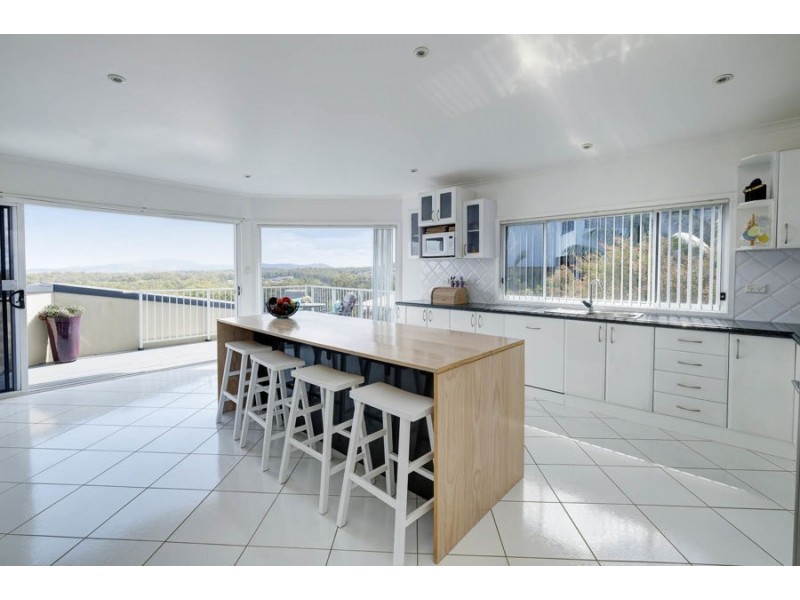 8 The Bridle Path, Tallwoods Village NSW 2430