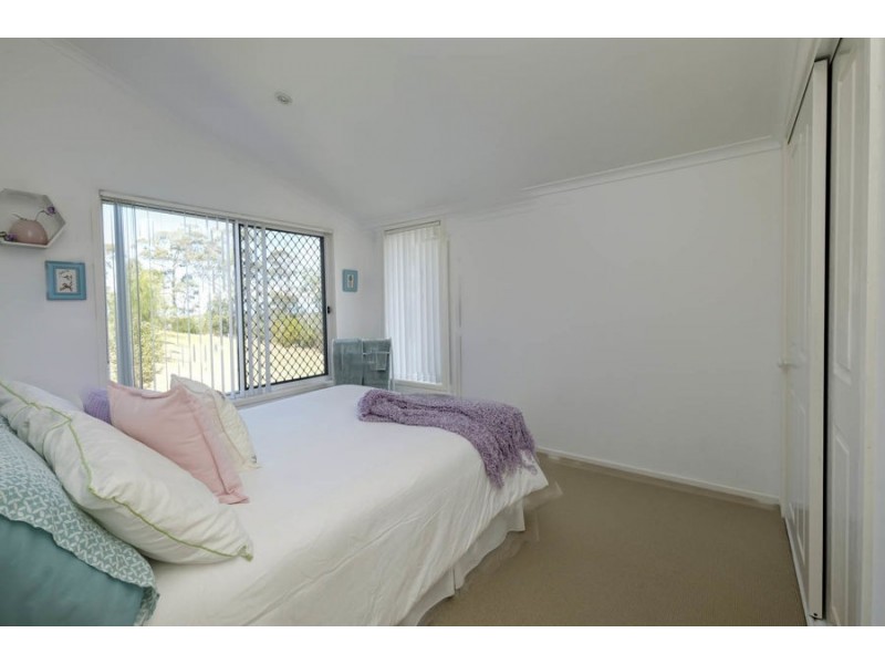8 The Bridle Path, Tallwoods Village NSW 2430