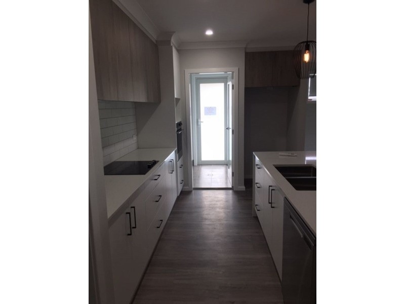 5 Hillside Terrace, Black Head NSW 2430