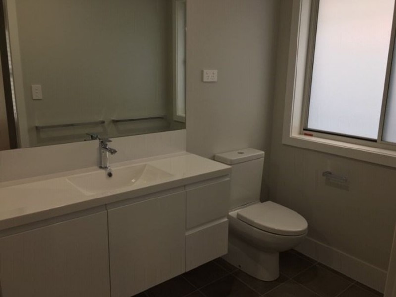 5 Hillside Terrace, Black Head NSW 2430