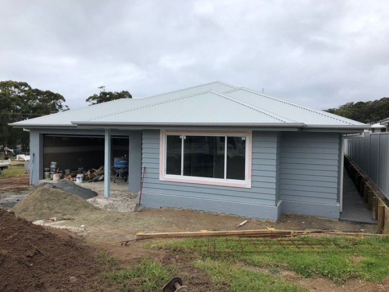 11 Hillside Terrace, Black Head NSW 2430