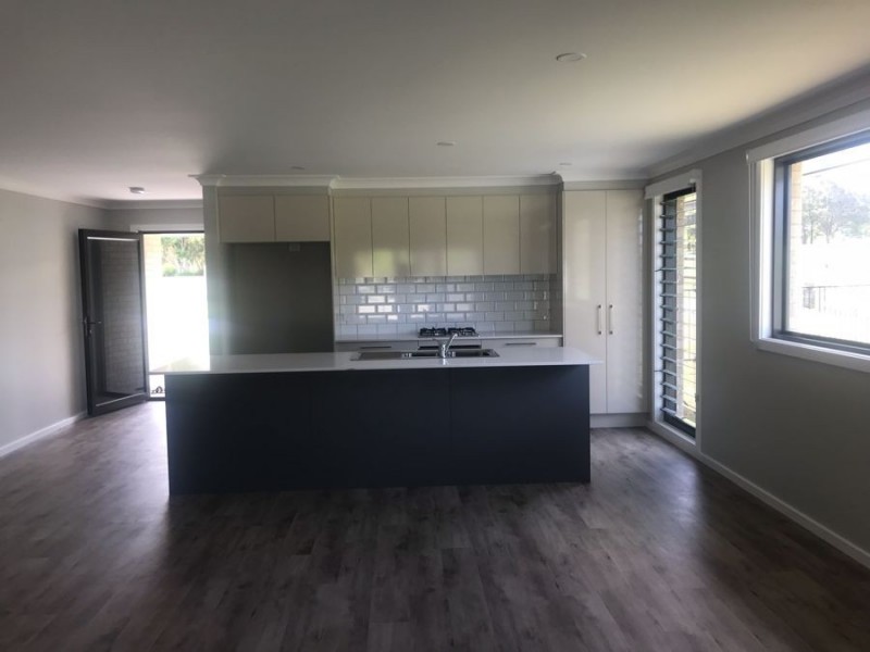 1 Fuetrill Close, Hallidays Point NSW 2430