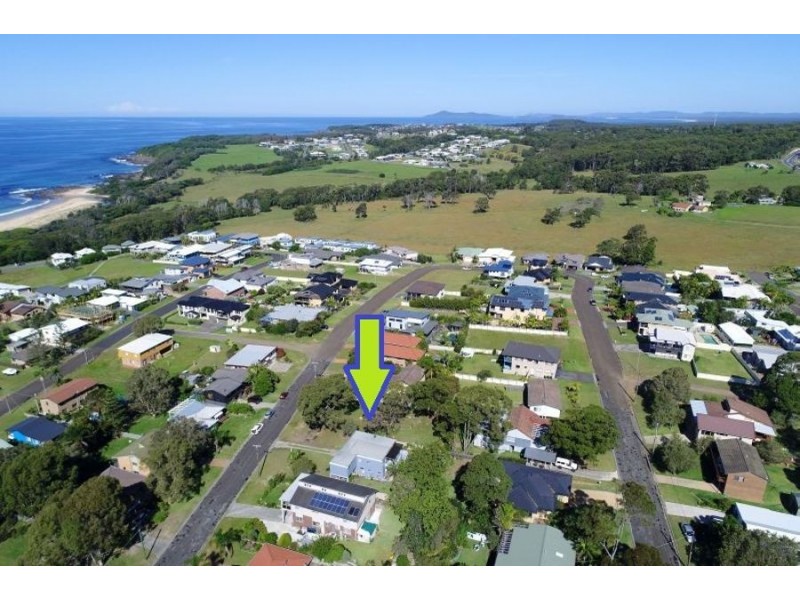 13 Escapade Avenue, Diamond Beach NSW 2430