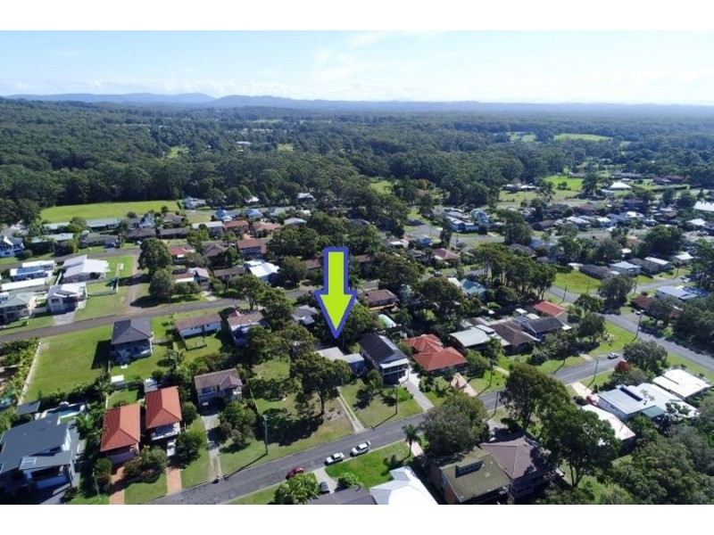 13 Escapade Avenue, Diamond Beach NSW 2430