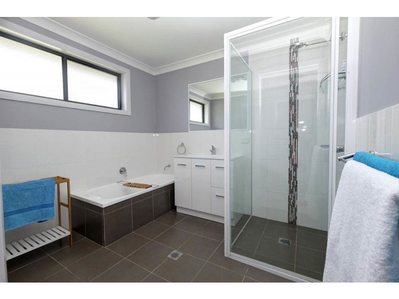 2 Meadows Close, Black Head NSW 2430