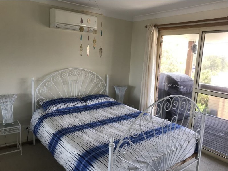 1 Callemondah Lane, Black Head NSW 2430