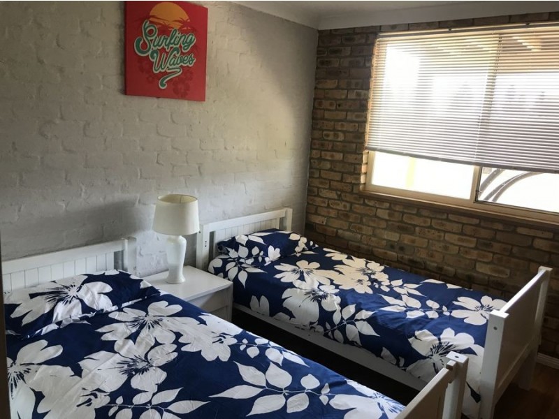 1 Callemondah Lane, Black Head NSW 2430