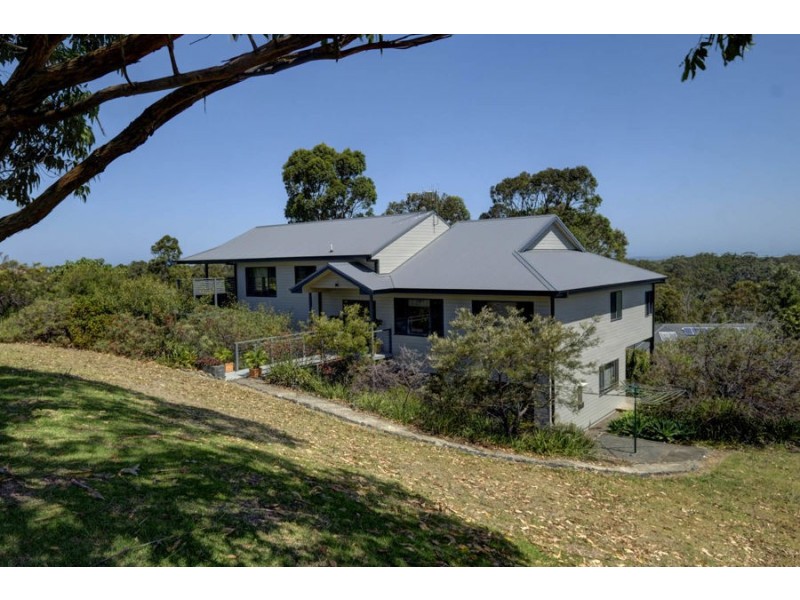4 Bombora Place, Hallidays Point NSW 2430