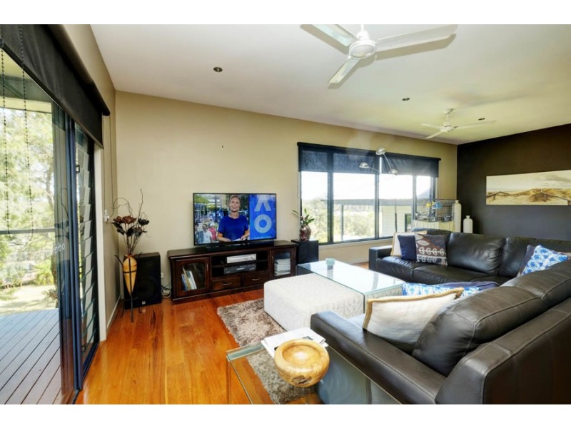 4 Bombora Place, Hallidays Point NSW 2430