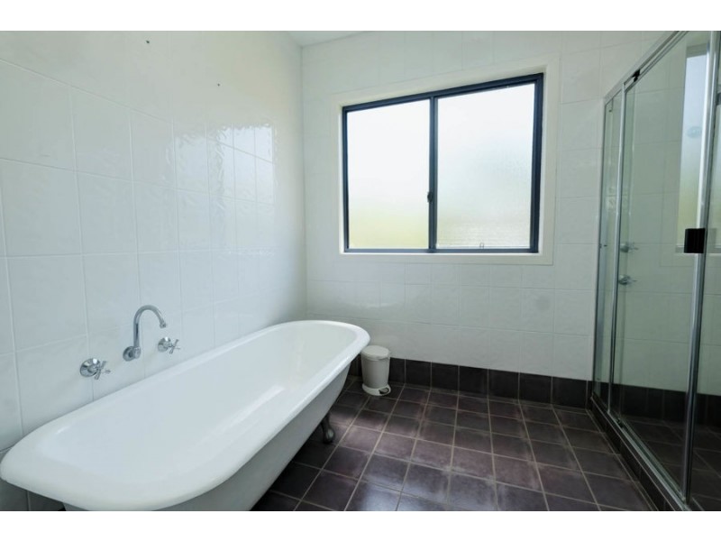 4 Bombora Place, Hallidays Point NSW 2430