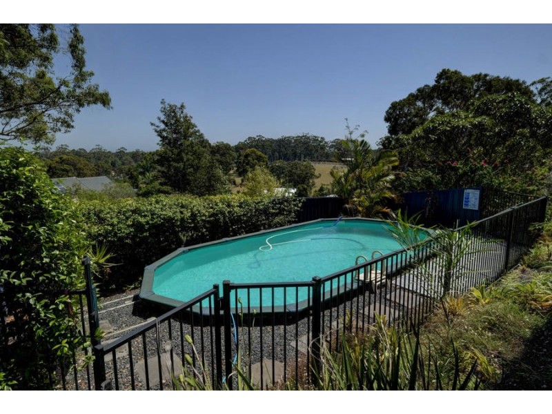 4 Bombora Place, Hallidays Point NSW 2430