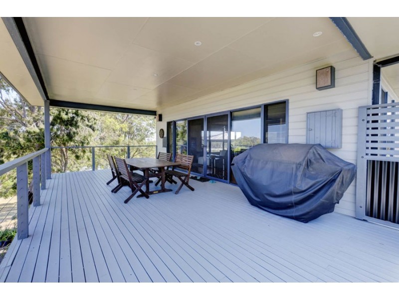 4 Bombora Place, Hallidays Point NSW 2430