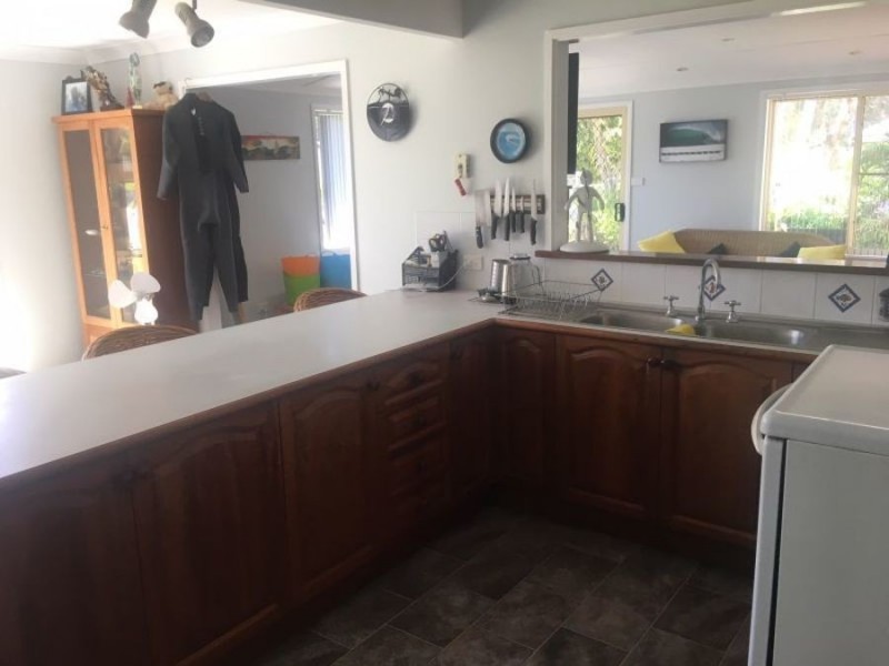 5 Saltwater Crescent, Diamond Beach NSW 2430