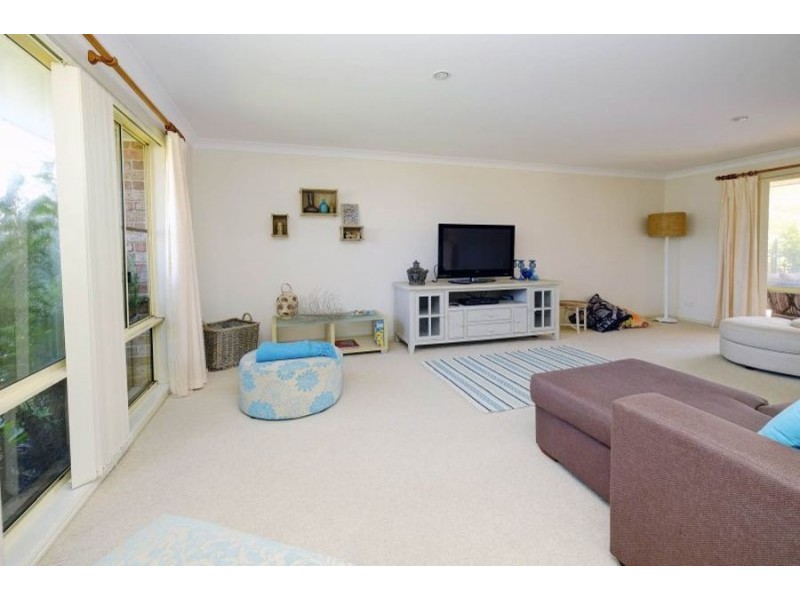 15 Bellevue Place, Hallidays Point NSW 2430