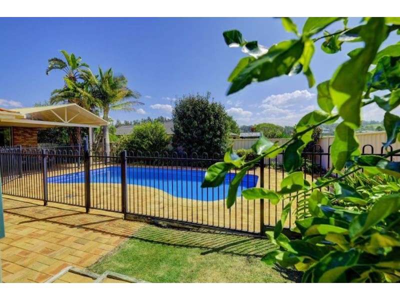 15 Bellevue Place, Hallidays Point NSW 2430
