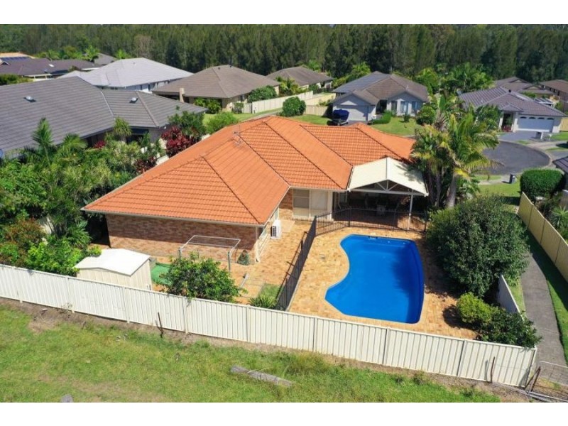 15 Bellevue Place, Hallidays Point NSW 2430