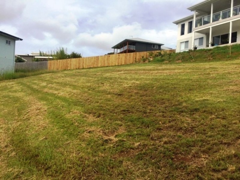 16 Waitpinga Court, Red Head NSW 2430