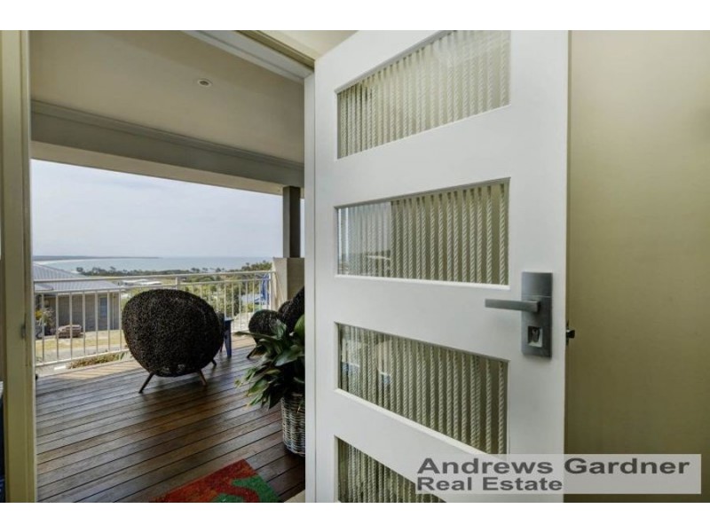 4 Twilight Close, Red Head NSW 2430