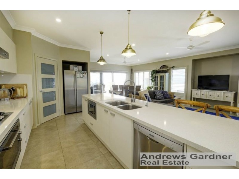 4 Twilight Close, Red Head NSW 2430