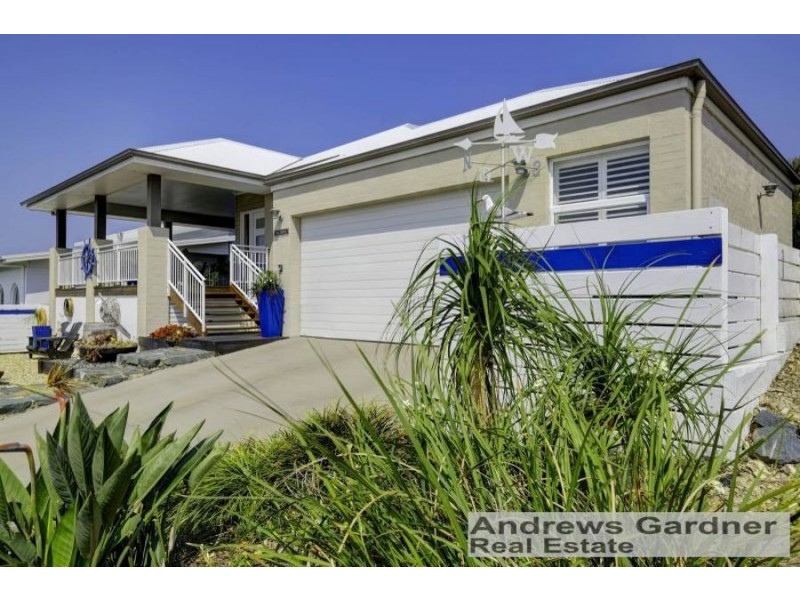 4 Twilight Close, Red Head NSW 2430
