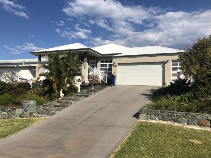 4 Twilight Close, Red Head NSW 2430