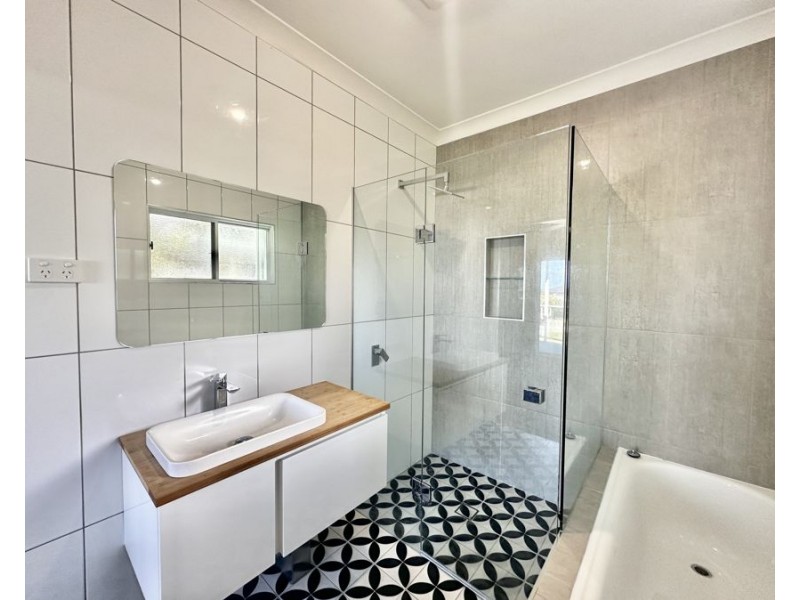 25 Seaview Street, Diamond Beach NSW 2430