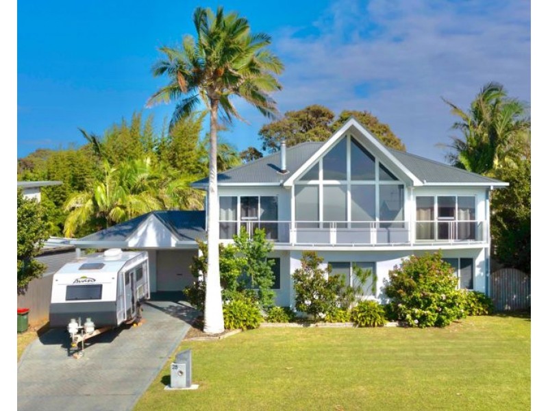 25 Seaview Street, Diamond Beach NSW 2430