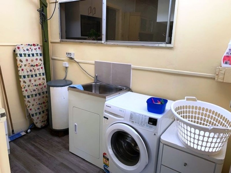 411 Black Head Road, Hallidays Point NSW 2430