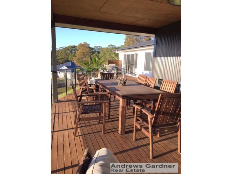 16 Headland Drive, Hallidays Point NSW 2430