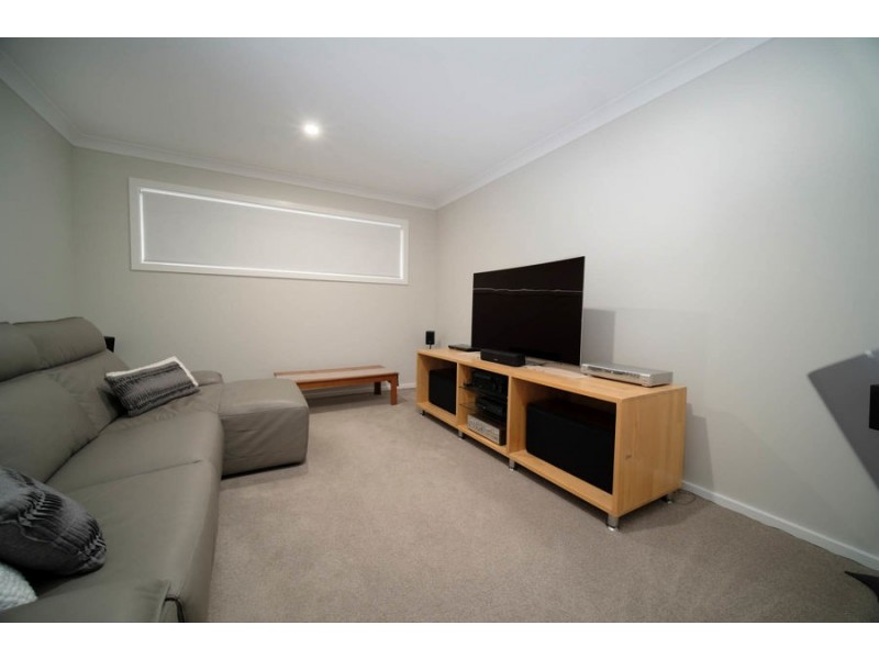 11 Hillside Terrace, Black Head NSW 2430